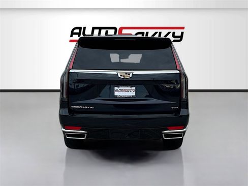 Used 2022 Cadillac Escalade Luxury w/ LPO, Floor Liner Package image 6