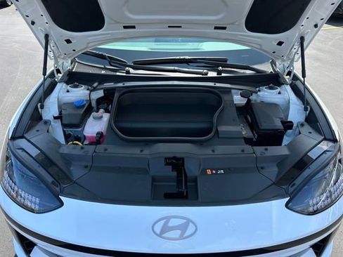 New 2025 Hyundai Ioniq 6 SEL image 32