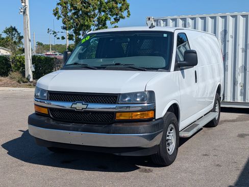 Used 2020 Chevrolet Express 2500 w/ Driver Convenience Package image 7