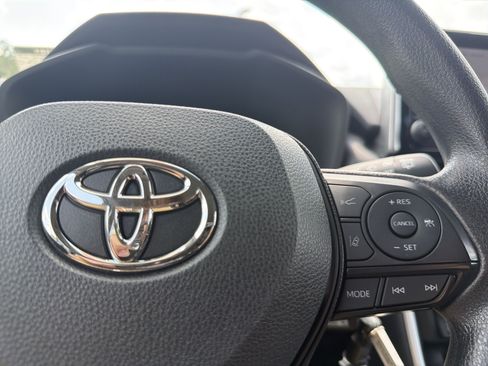 Certified 2025 Toyota RAV4 LE AWD/4WD image 11