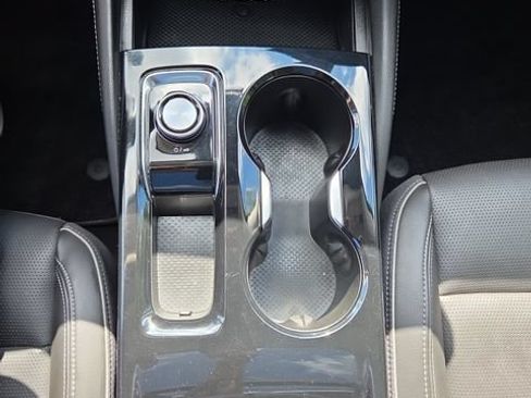 Used 2024 Buick Envision Avenir AWD/4WD image 15