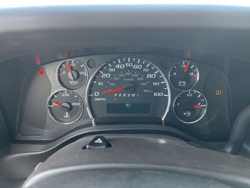 New 2025 GMC Savana 2500 Extended w/ Driver Convenience Package image 11