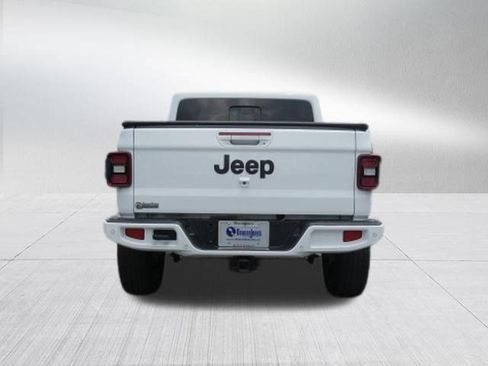 Used 2023 Jeep Gladiator Overland AWD/4WD image 4