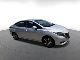 Used 2025 Nissan Versa SV FWD video 2