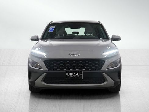Used 2022 Hyundai Kona SE image 8