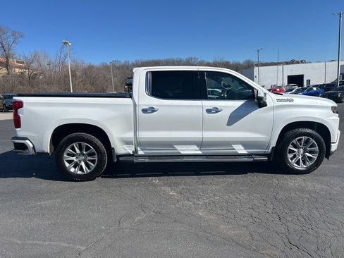 Used 2020 Chevrolet Silverado 1500 High Country w/ Technology Package AWD/4WD image 4