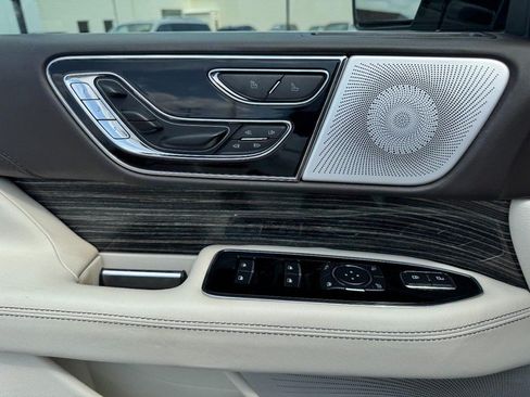 Used 2022 Lincoln Navigator Black Label AWD/4WD image 25