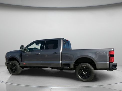 New 2026 Ford F250 Lariat w/ Black Appearance Package image 17