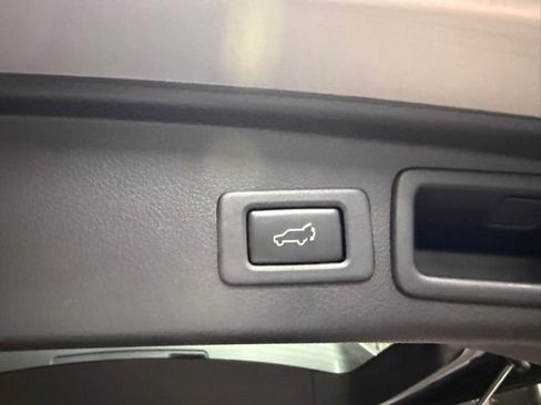 Used 2015 Subaru Forester 2.5i Limited AWD/4WD image 21