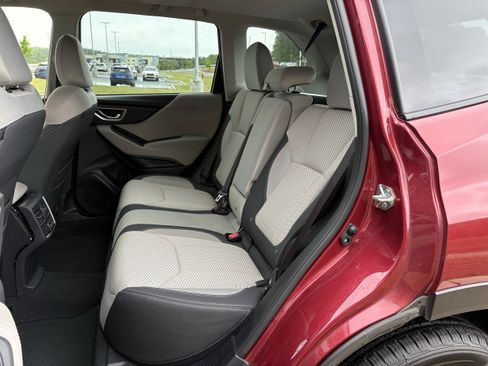 Certified 2023 Subaru Forester Premium AWD/4WD image 32