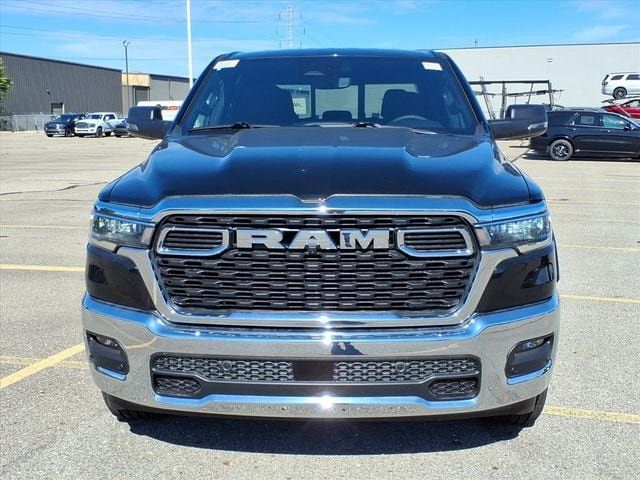 Used 2025 RAM 1500 Big Horn AWD/4WD image 2