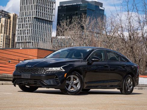 Used 2022 Kia K5 LXS image 1