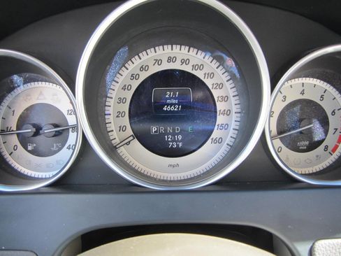 Used 2014 Mercedes-Benz C 250 Sedan image 32