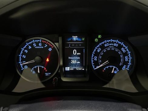 Certified 2022 Toyota Tacoma TRD Sport w/ Black Out Package (TMS) AWD/4WD image 16