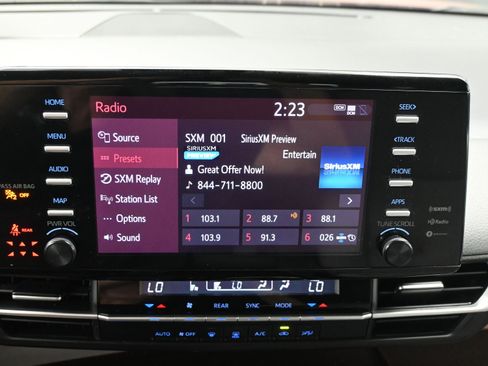 Used 2021 Toyota Sienna LE image 18