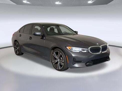 Used 2022 BMW 330i Sedan w/ Driving Assistance Package RWD image 7