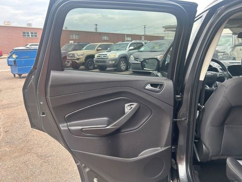 Used 2018 Ford Escape SE w/ SE Sync 3 Package image 27