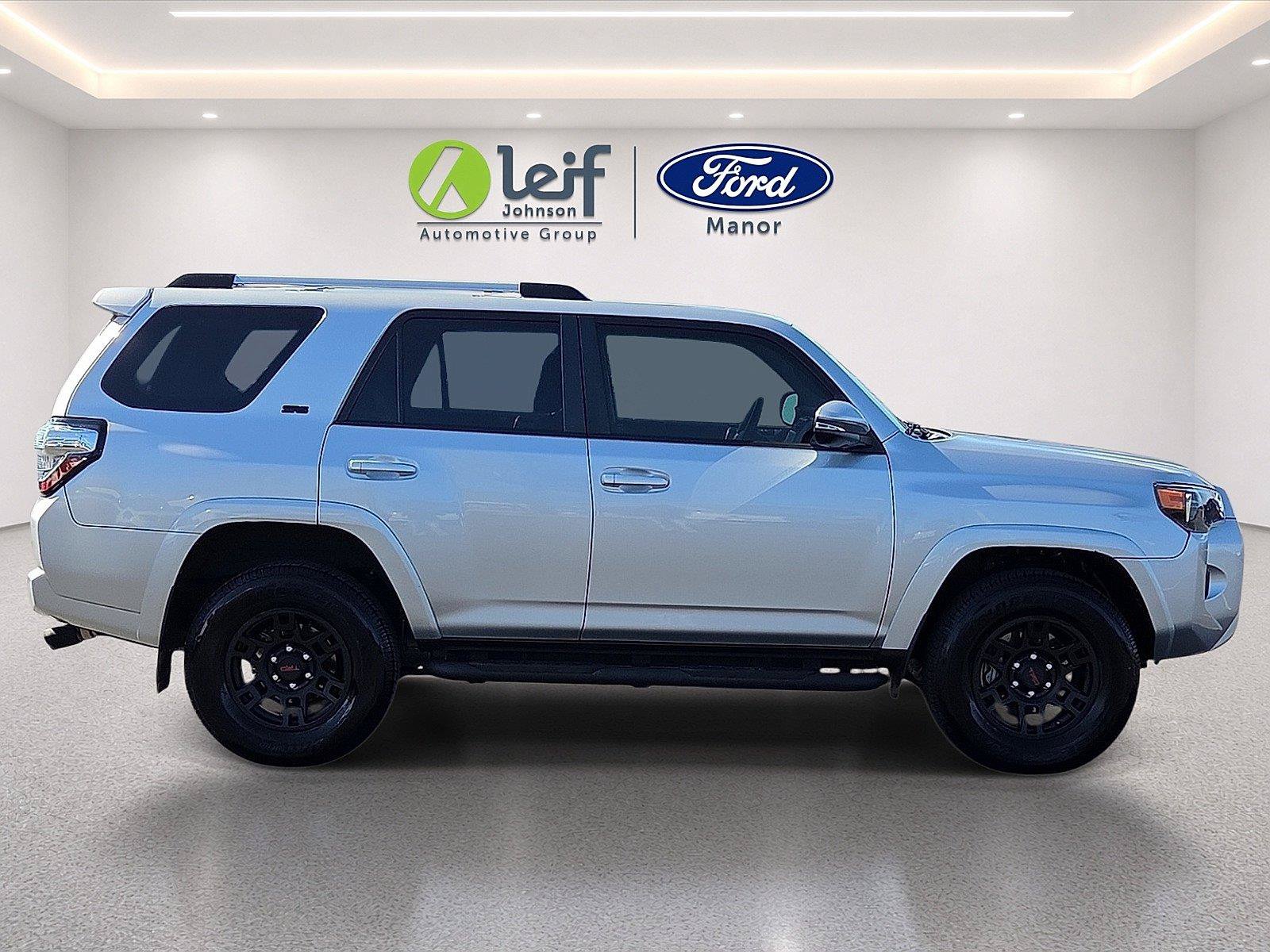 Used 2023 Toyota 4Runner SR5 Premium w/ Moonroof Package AWD/4WD image 8