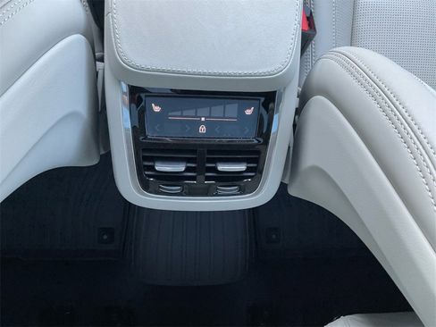 Certified 2023 Volvo XC90 B6 Ultimate w/ Lounge Package image 19