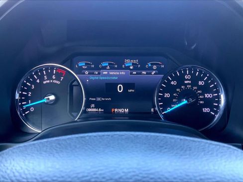 Used 2019 Ford Expedition Limited RWD image 25