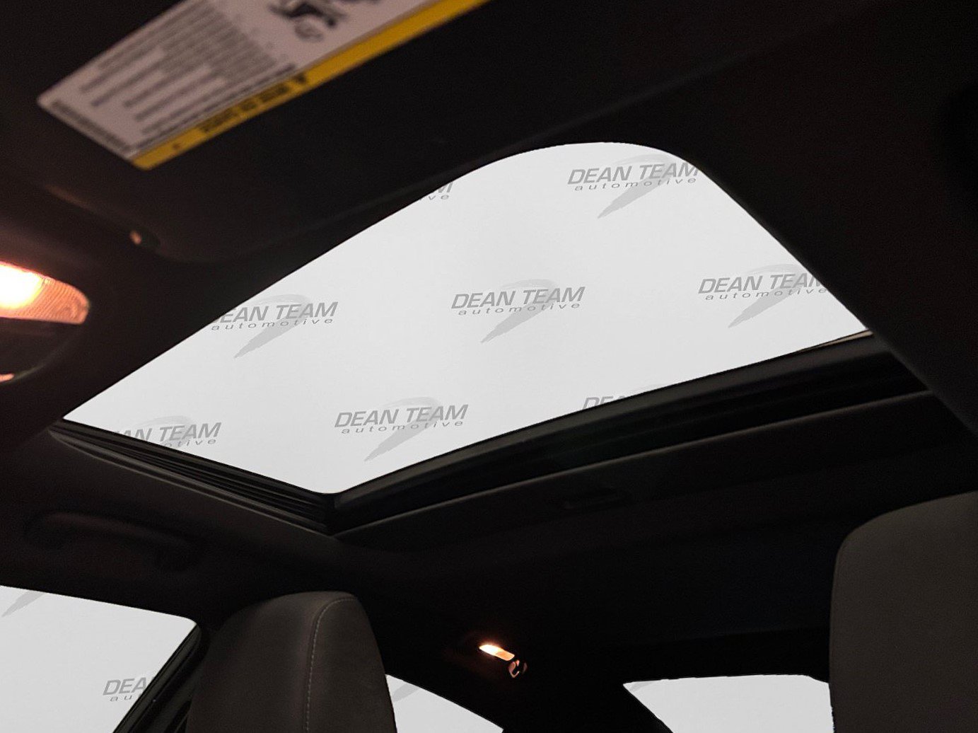 Used 2015 Dodge Charger SXT RWD image 25