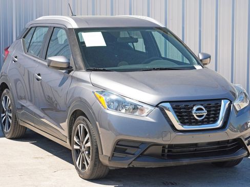 Used 2019 Nissan Kicks SV image 46