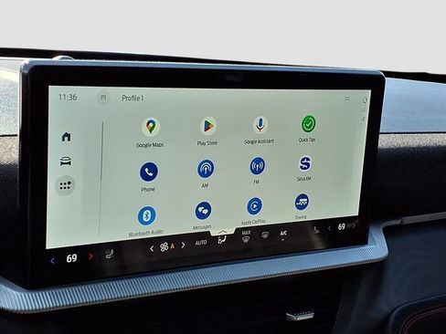 Used 2025 Ford Explorer ST-Line w/ ST-Line Street Pack image 11