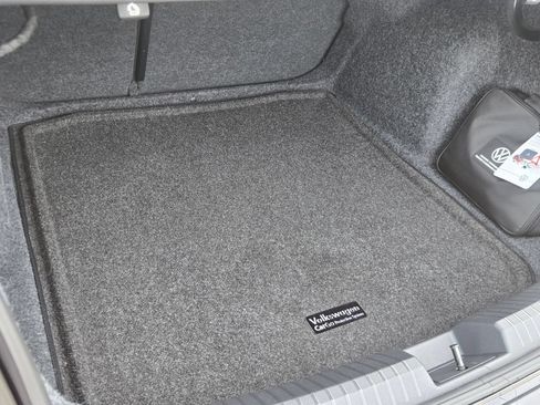 Used 2023 Volkswagen Jetta SE FWD image 14
