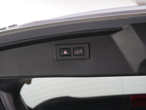 Used 2022 Subaru Outback Limited AWD/4WD image 11