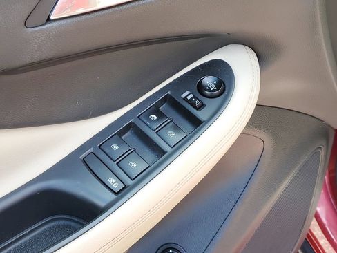 Used 2017 Buick Envision Essence FWD image 16