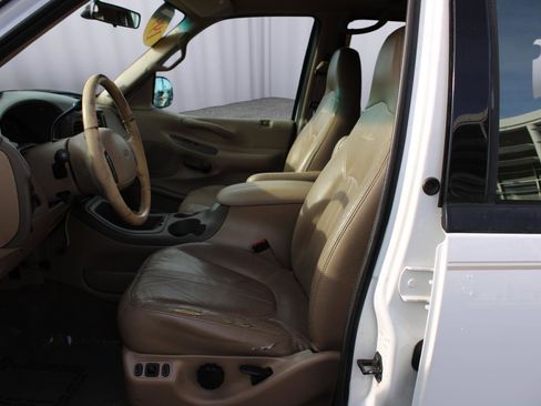 Used 1997 Ford Expedition Eddie Bauer image 29