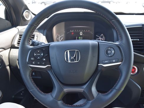Used 2023 Honda Passport TrailSport image 19