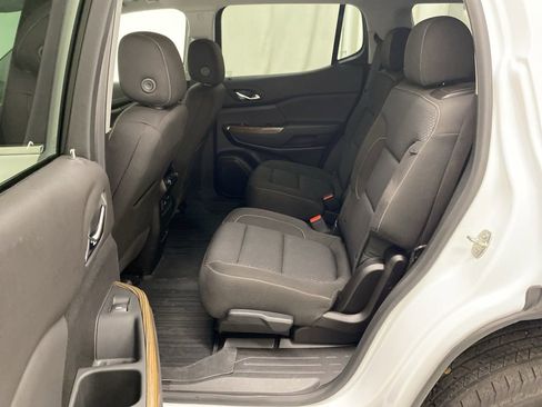 Certified 2023 GMC Acadia SLE w/ Driver Convenience Package image 16