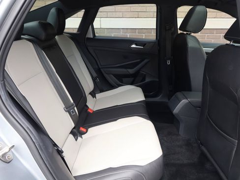 Used 2020 Volkswagen Jetta R-Line FWD image 26