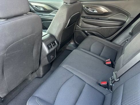 Used 2024 GMC Terrain SLE FWD image 14