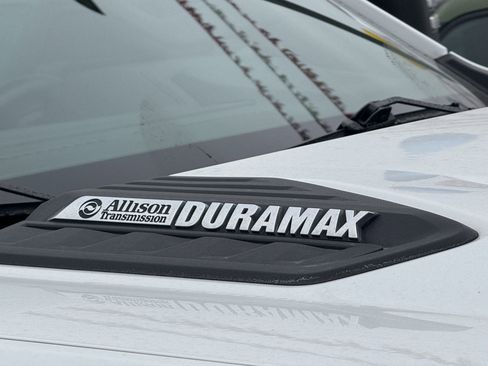 Used 2024 Chevrolet Silverado 2500 LTZ w/ LTZ Plus Package image 6