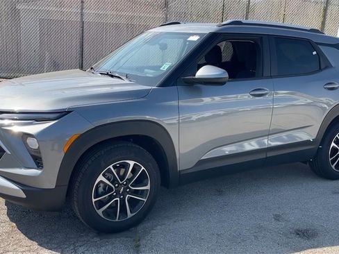 Used 2026 Chevrolet TrailBlazer LT w/ Driver Confidence Package image 7