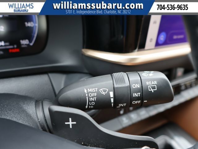 Used 2025 Toyota Crown Signia AWD/4WD image 21