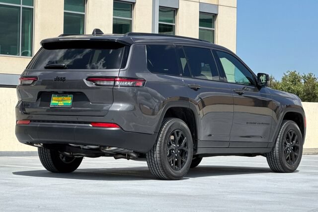 New 2026 Jeep Grand Cherokee L 4WD image 4