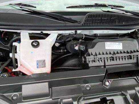 Certified 2024 Chevrolet Express 3500 LT w/ LT Preferred Equipment Group image 28