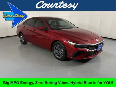 Used 2024 Hyundai Elantra Blue
