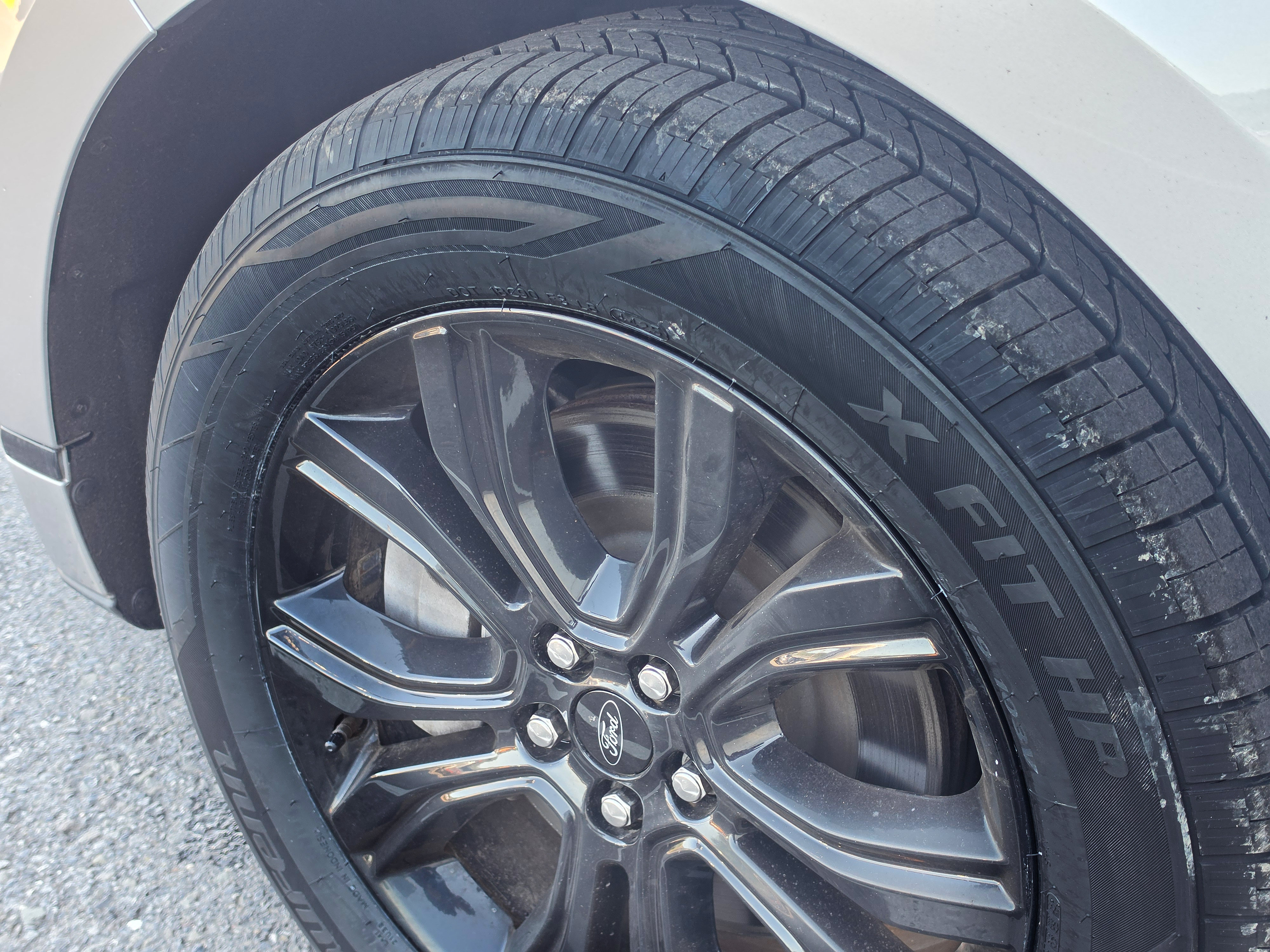 Used 2024 Ford Edge SE w/ Black Appearance Package AWD/4WD image 11