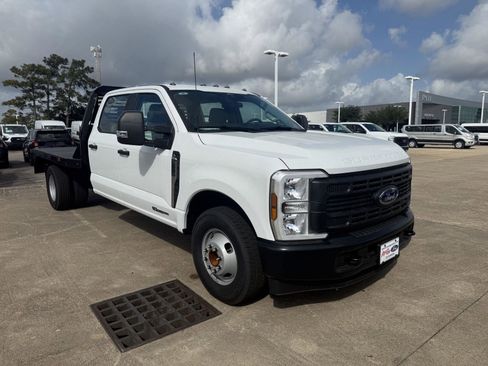 New 2025 Ford F350 XL RWD image 2