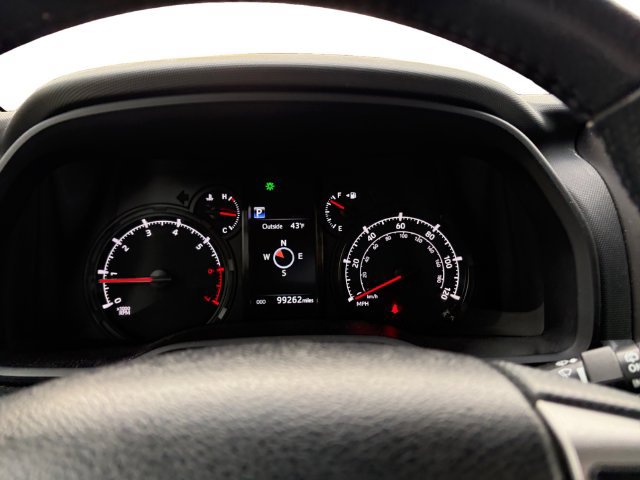 Used 2022 Toyota 4Runner SR5 Premium AWD/4WD image 14