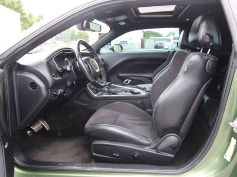 Used 2018 Dodge Challenger T/A RWD image 9