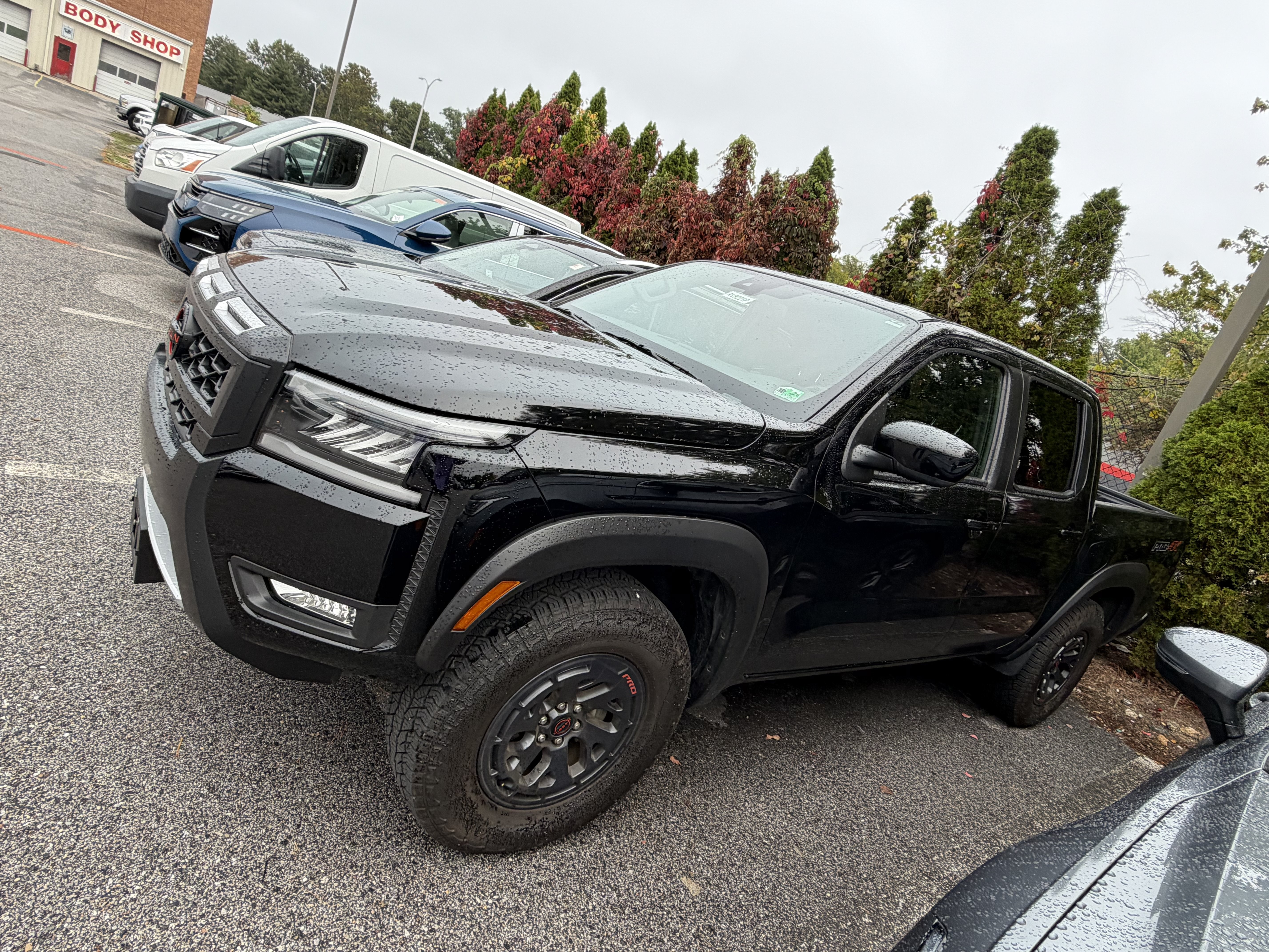 Used 2026 Nissan Frontier PRO-4X AWD/4WD image 9