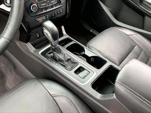 Used 2018 Ford Escape Titanium FWD image 16