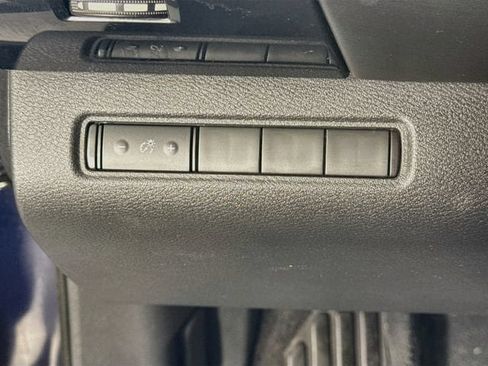 Used 2022 Nissan Pathfinder S FWD image 10