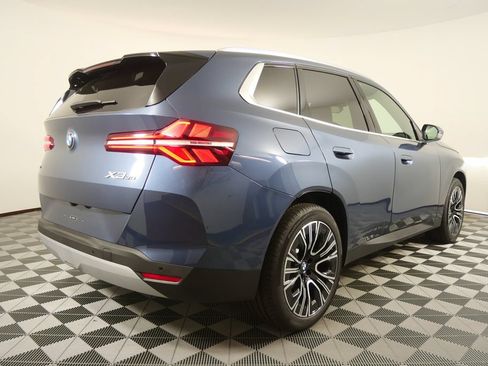 Used 2026 BMW X3 xDrive30i w/ Premium Package AWD/4WD image 3