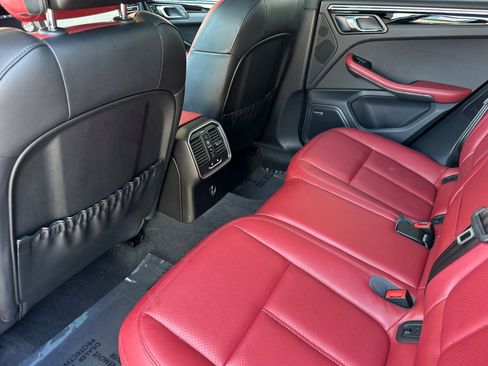 Certified 2023 Porsche Macan S image 13